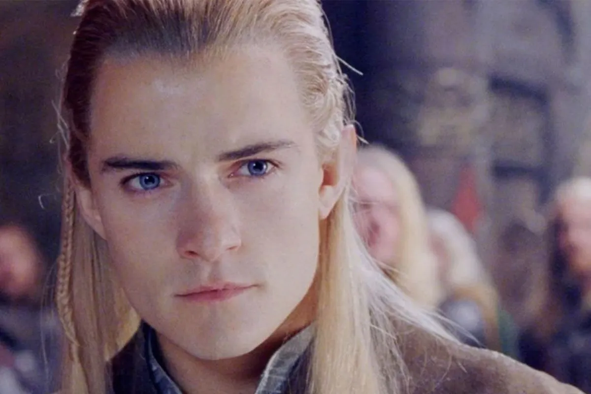 Unspoken Bonds: A Look at Legolas and Frodo’s Quiet Connection